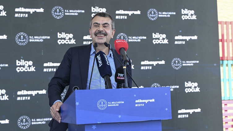 Bakan Tekin: Tamamen yeni bir müfredatı hayata geçirdik