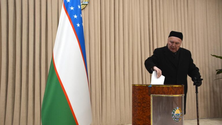 Özbek halkı sandık başına gidiyor – Son haberler