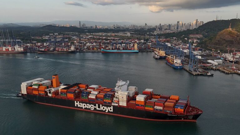 Amerika Birleşik Devletleri Savunma Bakanı Çin'in Panama Kanalı için bir tehdidi temsil ettiğini duyurdu