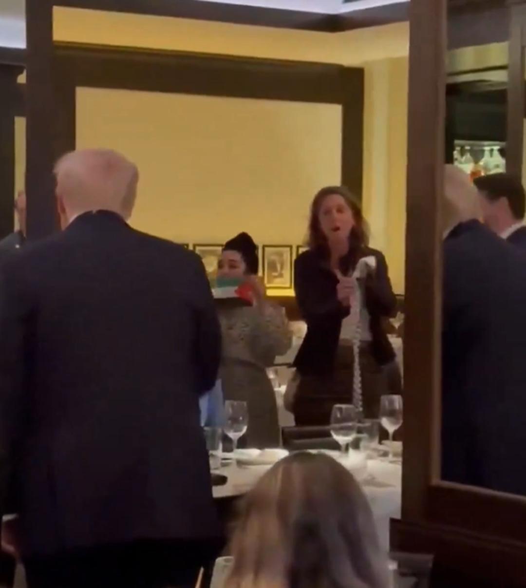 ABD'de Trump'ın başkenti Washington DC'de soğuk duş! Restoranda protesto: 