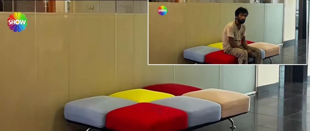 Evde birisinin olduğunu sandılar! Yapay Zeka ile Yapılan Dilenci Şakası Ebeveynleri Ağlattı 2
