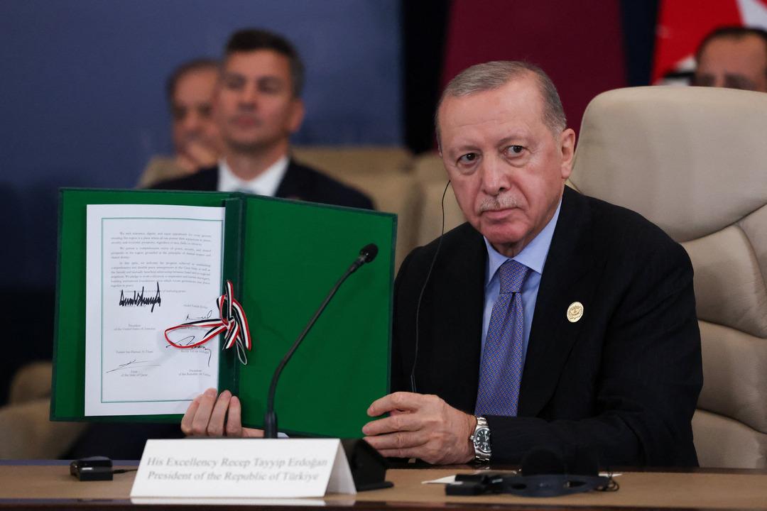 Mısır'ın Gazze kentindeki Şarm El-Şeyh barış zirvesinde imzalar atıldı: ABD Başkanı Trump, Cumhurbaşkanı Erdoğan'a teşekkür etti 5